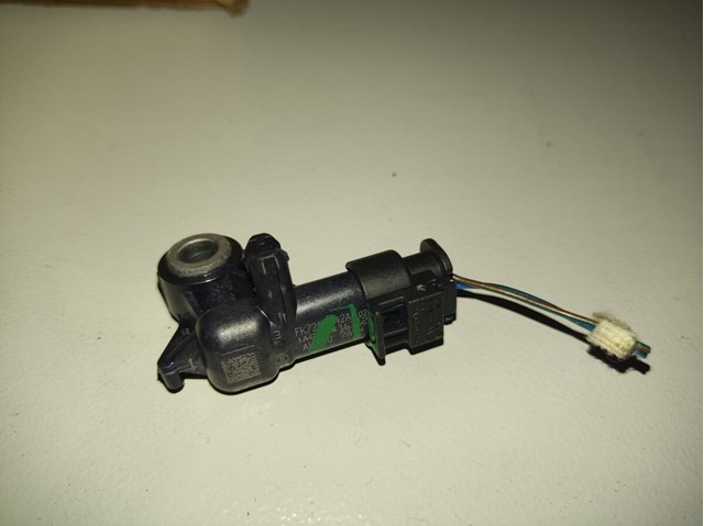 Датчик AIRBAG передній FK7214B342AA JAGUAR
