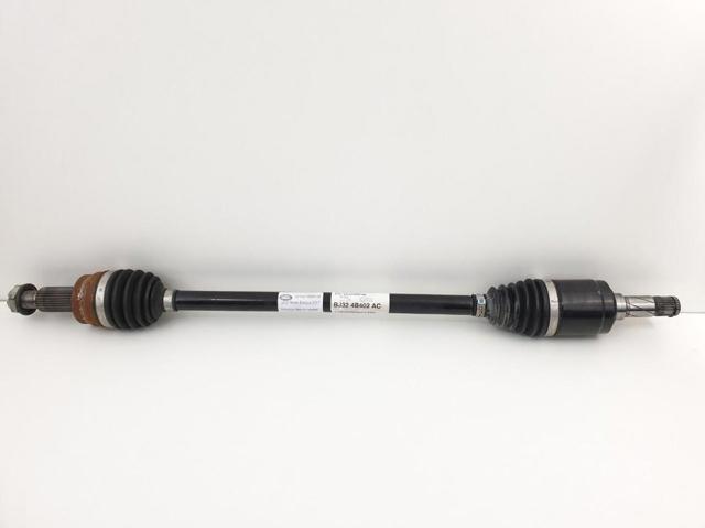 Привід задній LR024763 LAND ROVER