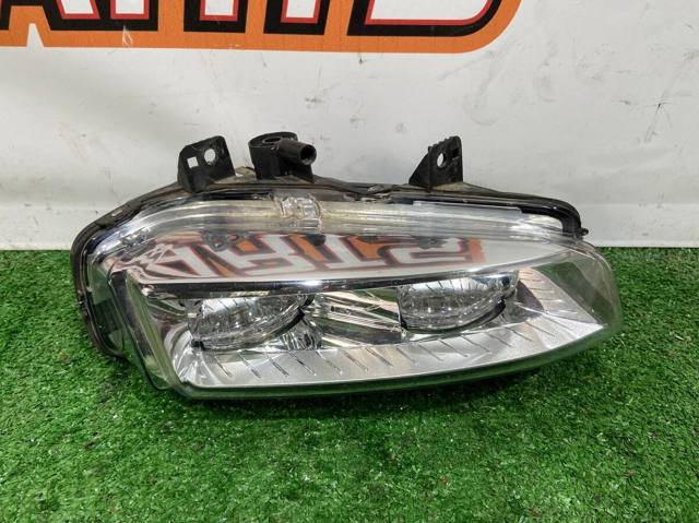 Права протитуманні фари LR026089 LAND ROVER