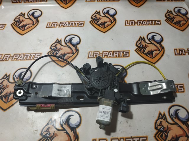 Склопідйомник задніх лівих дверей LR026718 LAND ROVER
