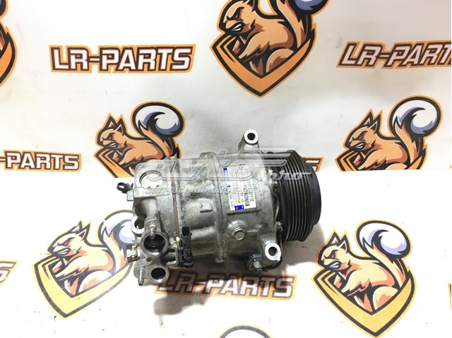 Компресор кліматичної установки LR035761 LAND ROVER