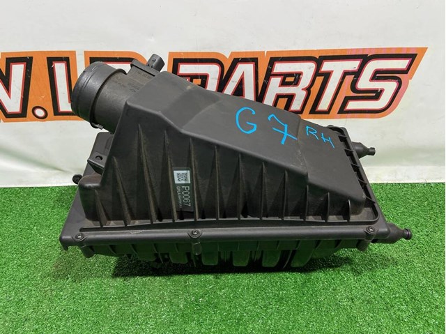 Корпус повітряного фільтра, правий LR036428 LAND ROVER