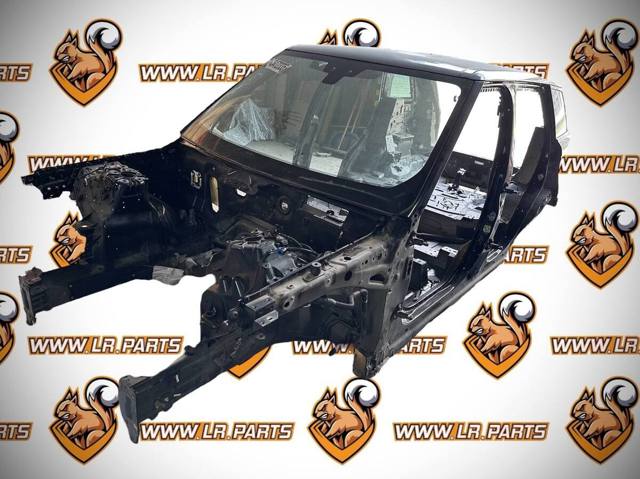 Чверть передня ліва LR036510 LAND ROVER