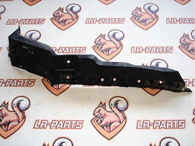 Направляюча заднього бампера, ліва LR045182 LAND ROVER