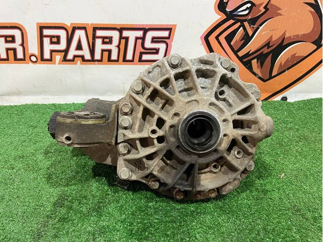 Задній редуктор LR070149 LAND ROVER