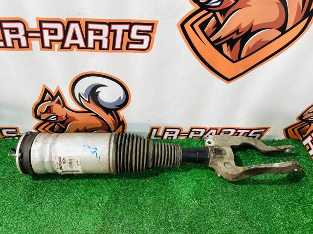 Ліва передня стійка LR072440 LAND ROVER