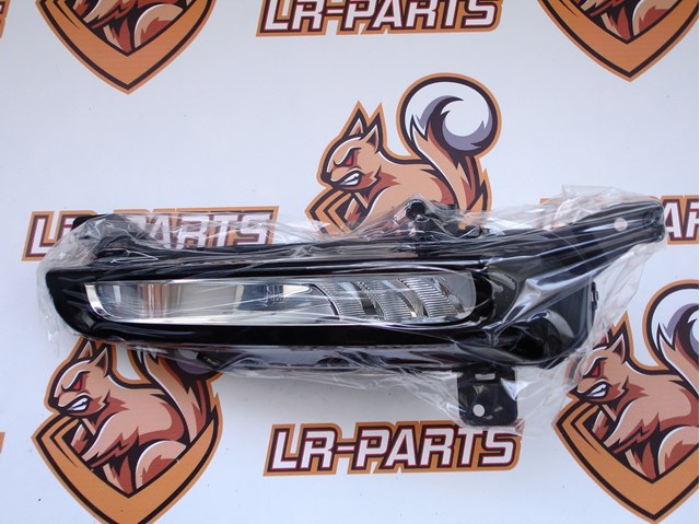 Туманка права LR072645 LAND ROVER