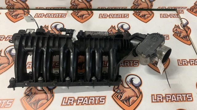 Колектор впускний LR073652 LAND ROVER