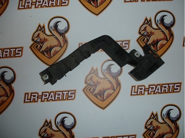 Кронштейн бампера заднього, правий LR076521 LAND ROVER