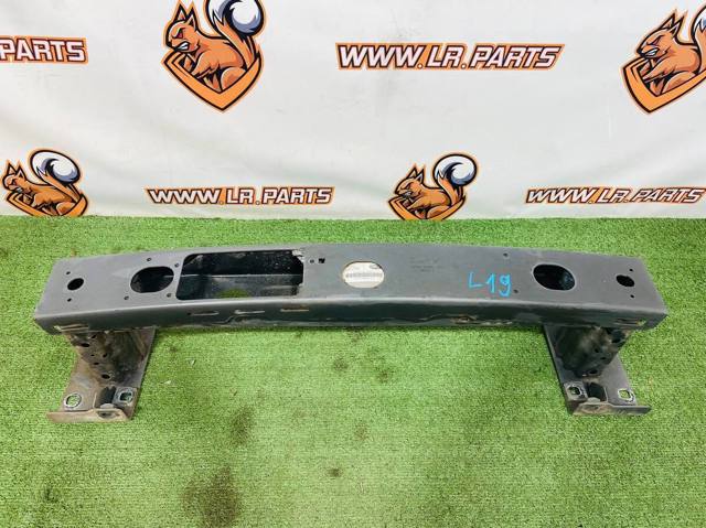 Буфер бампера переднього LR080004 LAND ROVER