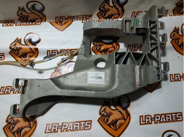 Кронштейн КПП LR090491 LAND ROVER