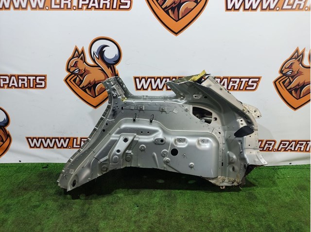 Крило заднє праве LR091293 LAND ROVER
