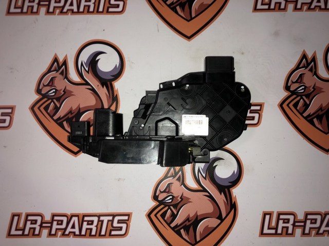 Замок задніх дверей, правих LR091525 LAND ROVER