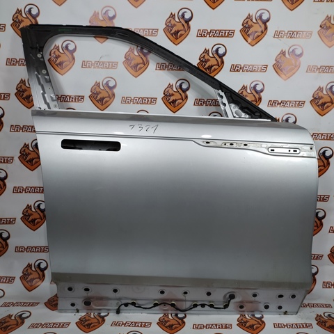 Пасажирські передні двері LR091717 LAND ROVER