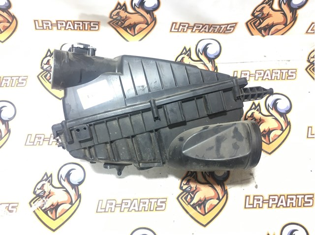Корпус повітряного фільтра, лівий LR095790 LAND ROVER