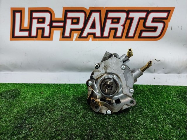 Насос вакуумний LR096061 LAND ROVER