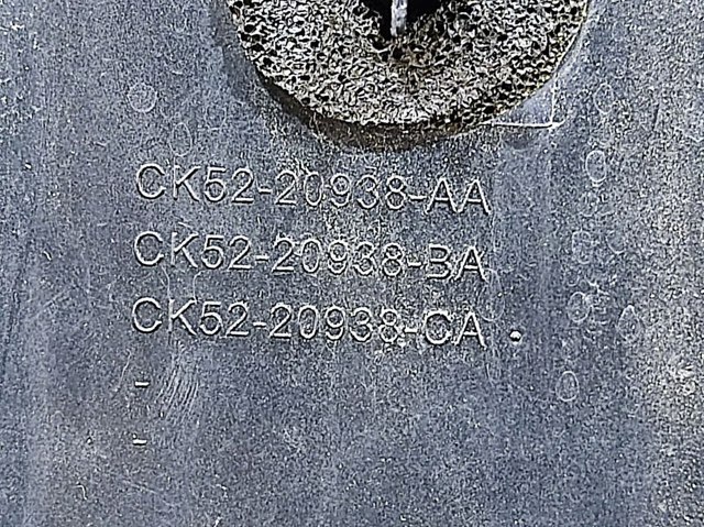 Молдинг передніх правих дверей LR096396 LAND ROVER
