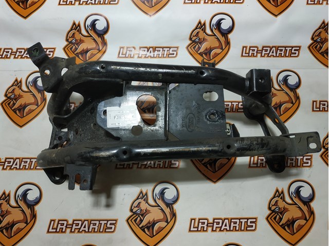 Балка кріплення коробки передач LR113253 LAND ROVER