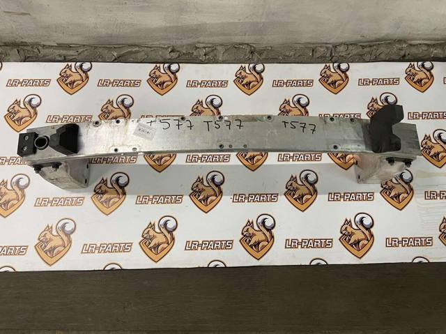Буфер бампера переднього LR117400 LAND ROVER