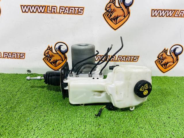 Бачок гальмівної рідини LR154515 LAND ROVER