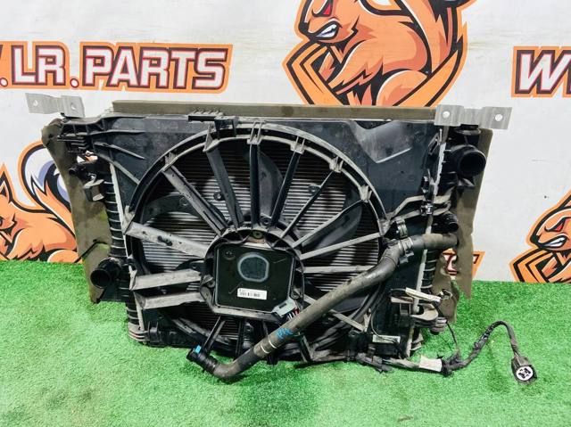Радіатор системи охолодження двигуна T2R18423 JAGUAR