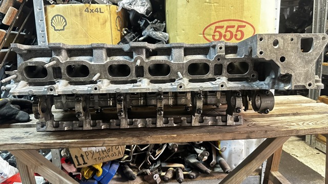 Головка циліндрів 11127624429 BMW