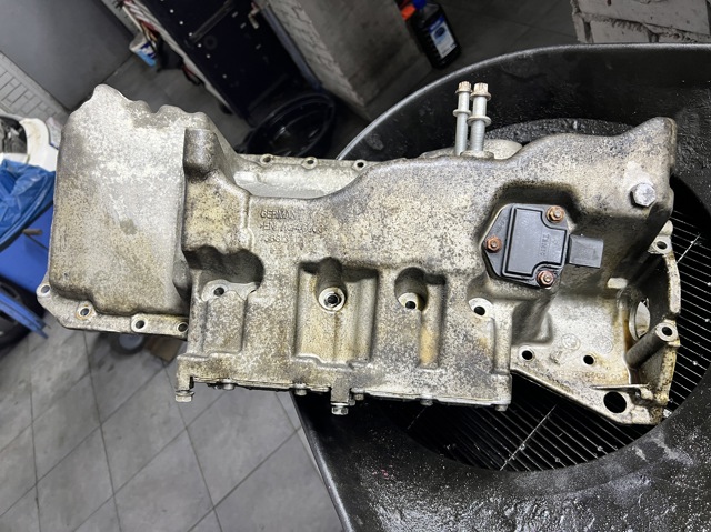 Піддон двигуна 11137570403 BMW