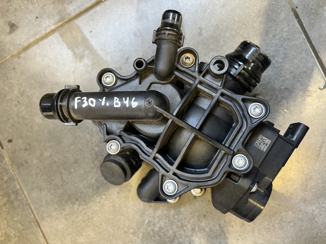 Термостат в зборі 11537644811 BMW