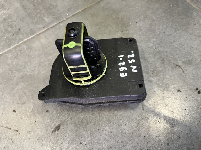 Клапан / актуатор приводу заслінок впускного колектора, верхній 11617560538 BMW