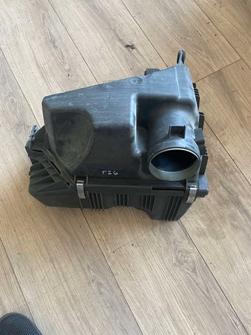 Корпус повітряного фільтра 13717616932 BMW