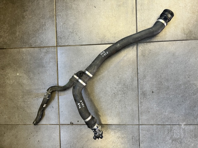 Патрубок системи охолодження 17128616528 BMW