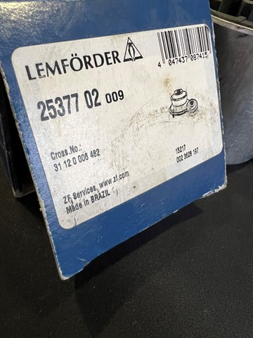 Сайлентблок нижнього важеля передньої підвіски 25377 LEMFORDER