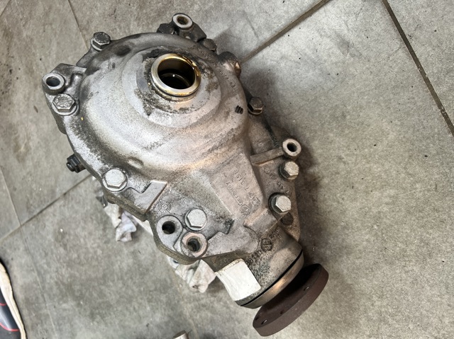Редуктор колісний моста переднього 31507601770 BMW