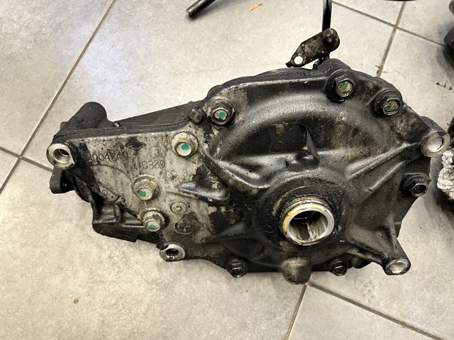 Редуктор колісний моста переднього 31507612956 BMW