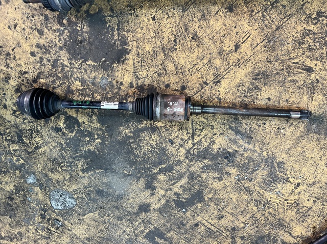 Привід передній правий 31607598028 BMW