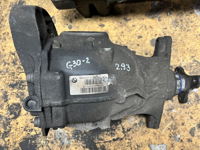 Міст середній в зборі 33108624221 BMW