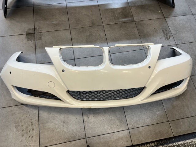 Бампер передній в зборі 51117226710 BMW