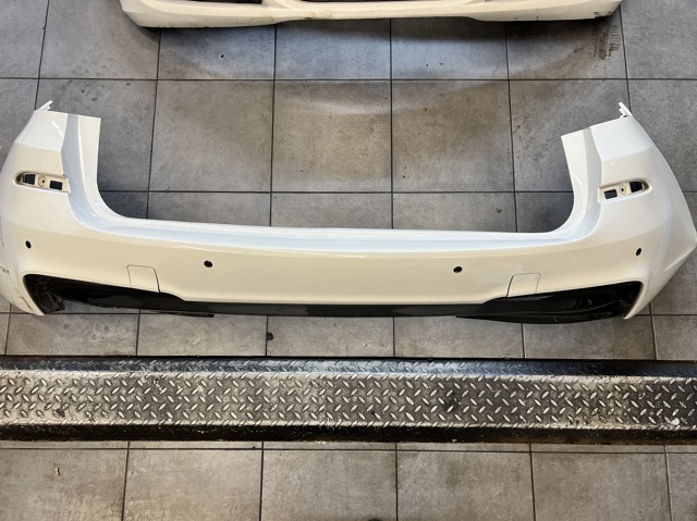 Кожух бампера заднього 51128056245 BMW