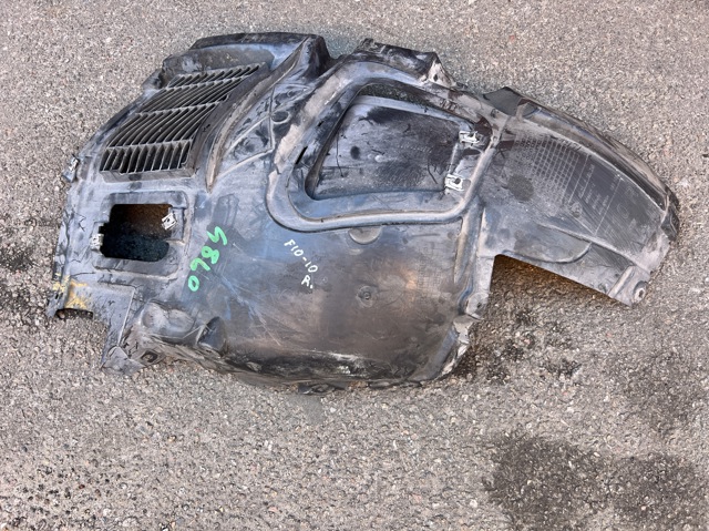 Підкрилок переднього крила, правий передній 51717186728 BMW