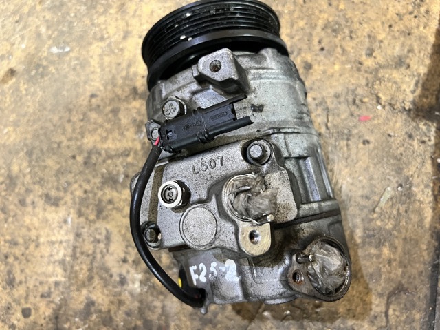 Компресор кондиціонера 64529216467 BMW