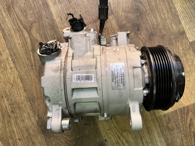 Компресор кондиціонера 64529399059 BMW
