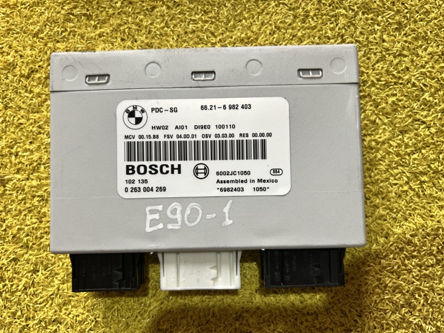 Модуль (блок ЕБУ) управління парктроніком 66216982403 BMW
