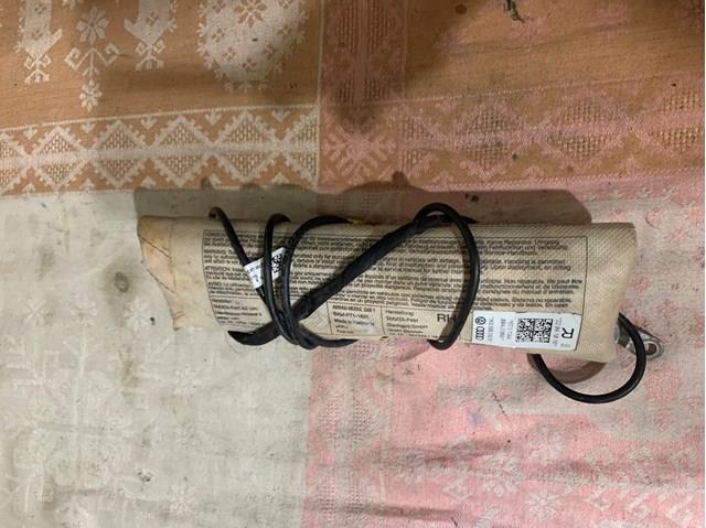 Подушка безпеки AIRBAG спинки сидіння, правого 1K8880242B VAG