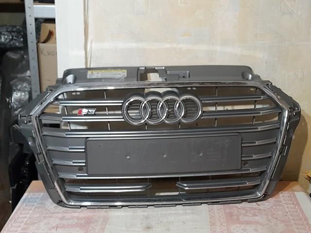 Облицювання радіатора 8V3853651AE VAG