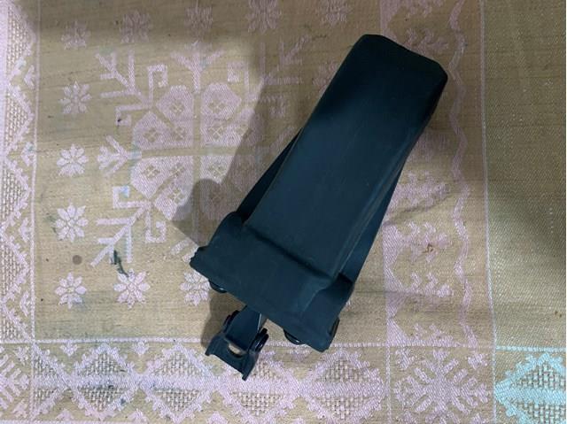 Обмежувач відкриття дверей, задній 8V5839249 VAG