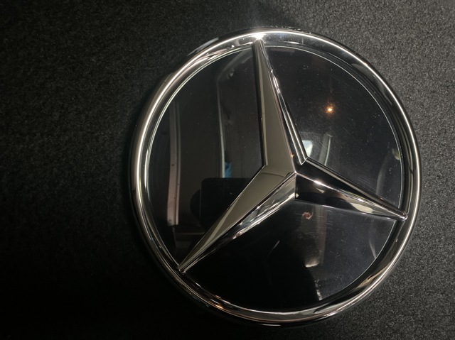 Кронштейн емблеми решітки радіатора A1778880101 MERCEDES