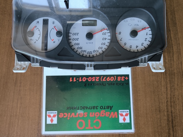 Панель приладів торпеди 8100A770 MITSUBISHI