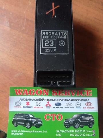 Кнопки переднього лівого склопід'ємника 8608A176 MITSUBISHI