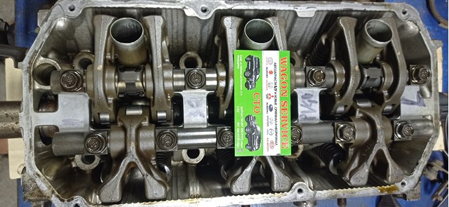 Головка блока циліндрів (ГБЦ), ліва MD307678 MITSUBISHI