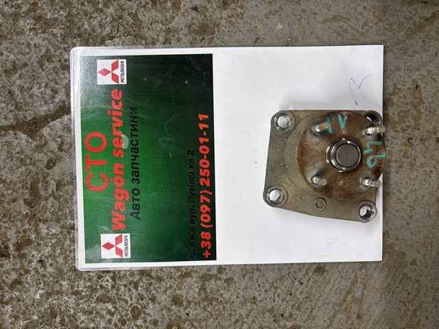 Кронштейн віськомуфти системи охолодження, опорний MD364879 MITSUBISHI